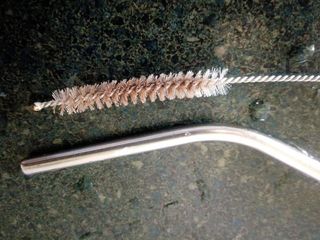 Why stainless steel straws need a cleaning brush!